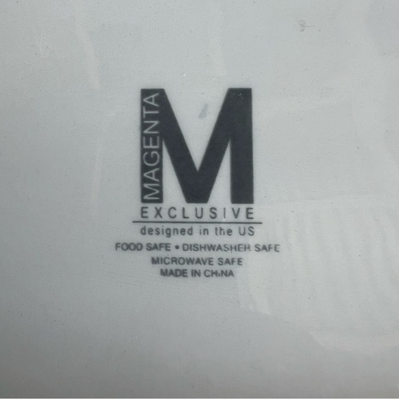 Rae Dunn Magenta Exclusive Farmline Oval Plate Oink Pig 2014 M Stamp GUC - Picture 5 of 5